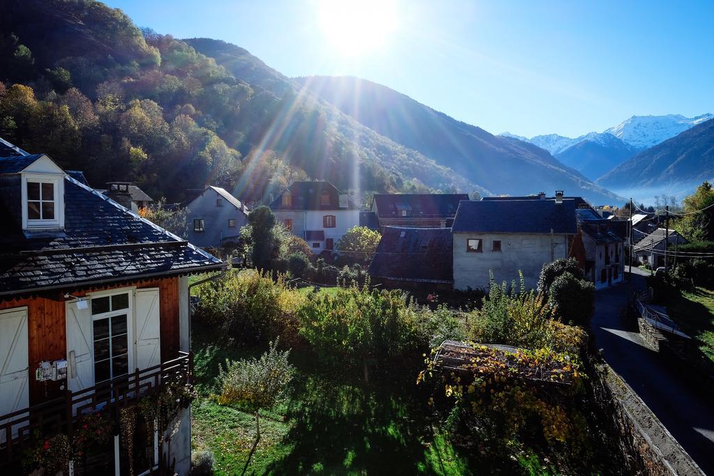 مبيت وإفطار Juzet-de-Luchon Le Poujastou المظهر الخارجي الصورة